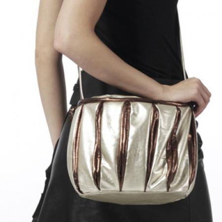 PRINCESS SLOUCH <br />  champaign & bronze