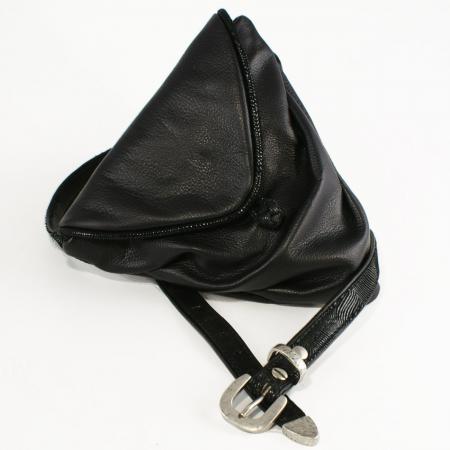 HIP HIP WRAPPER<br /> black & shell patent trim