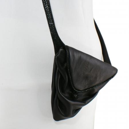 HIP HIP WRAPPER<br /> black & shell patent trim