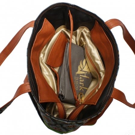 AEQUITLY<br> textile & cognac & black